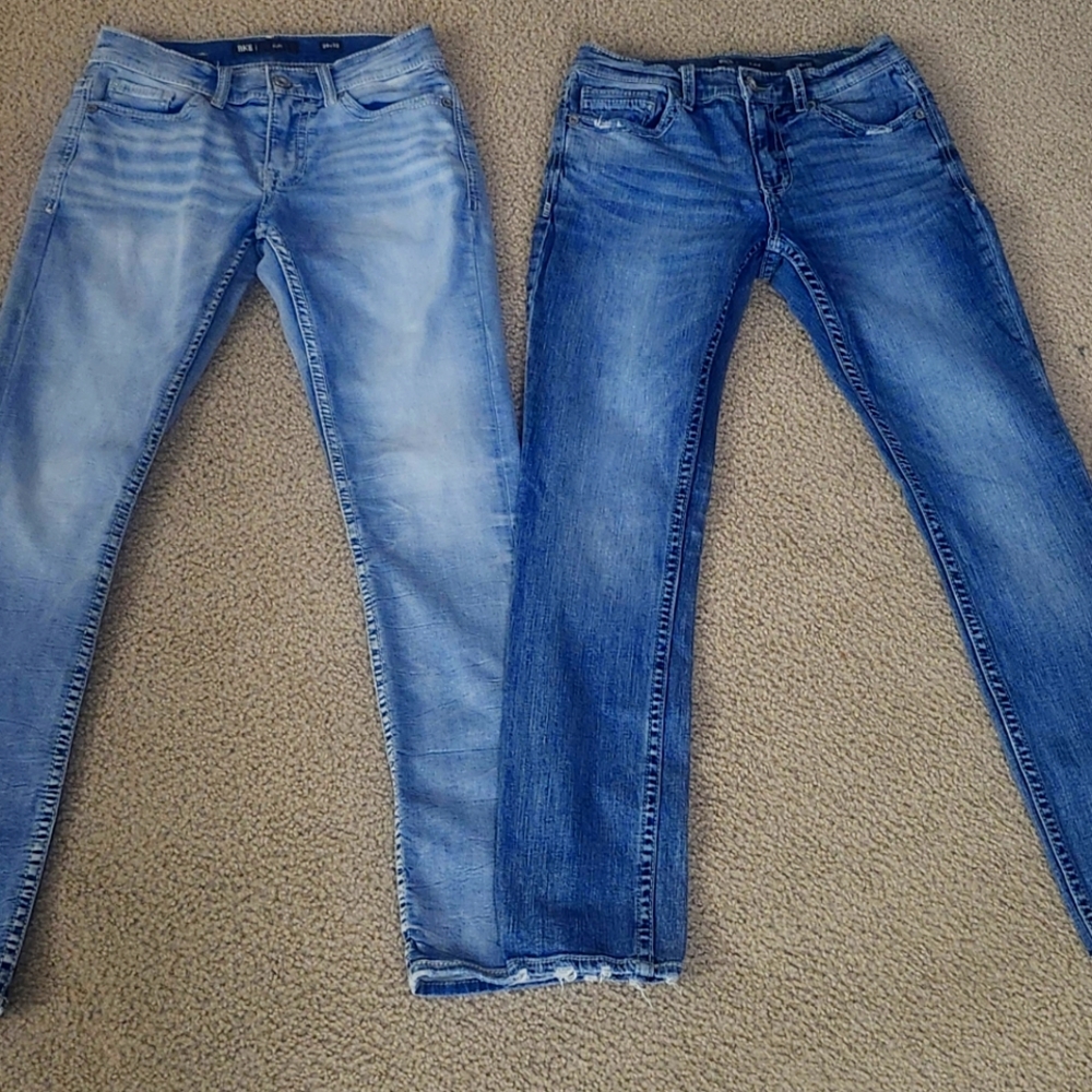 2 Men's Buckle Jeans. Straight fit. 29x32